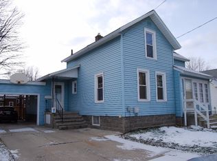 1808 Woodside Ave, Essexville, MI