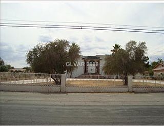5th image of 2989 Santa Margarita St