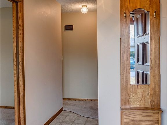 5th image of 28 Regal Cres