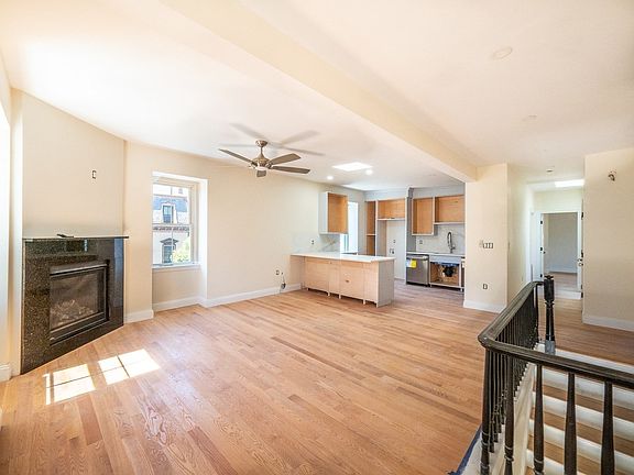 3rd image of 62 Welles Ave