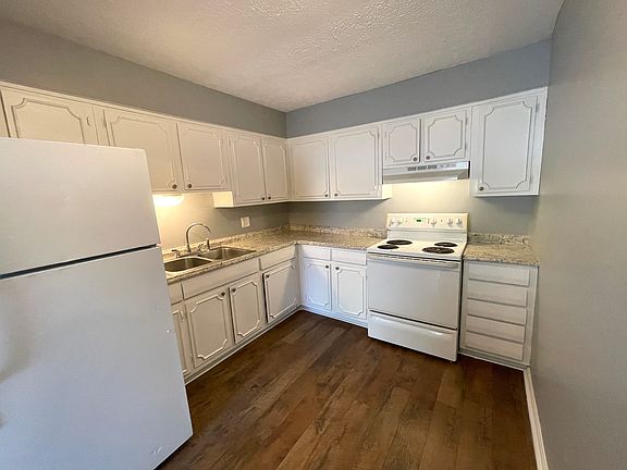 4th image of 6603 E 46th St