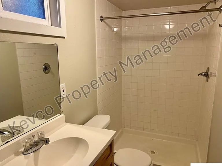 827 Remington St — Photo 12