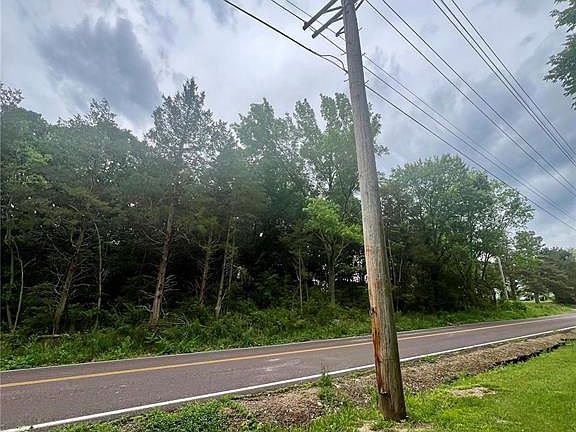 3rd image of 6322 Cedar Hill Rd