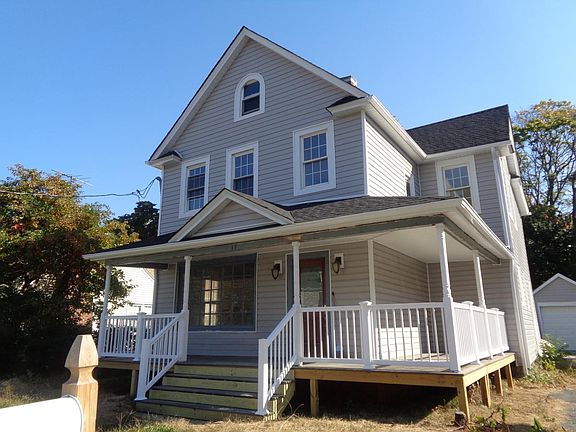 2nd image of 17 Henry St