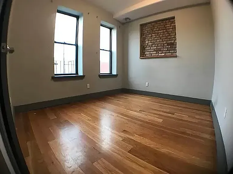 106 Grattan St #3F — Photo 13