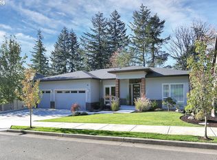 10145 SE Champagne Ln, Happy Valley, OR 97086