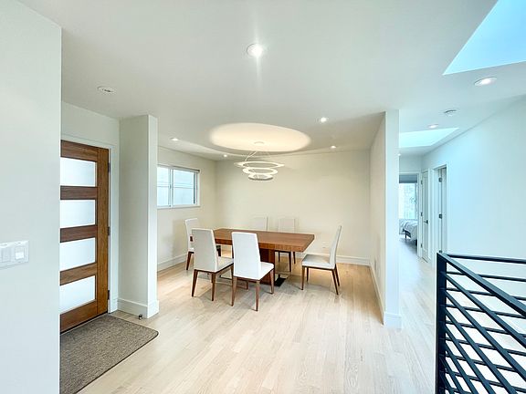 4th image of 19 Kenwood Way