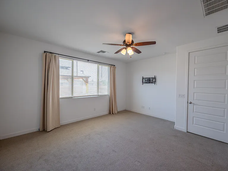 6910 S 12th Pl — Photo 13