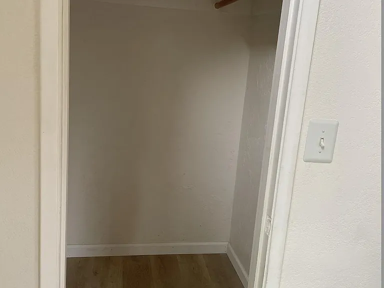 205 Sequoia Way — Photo 9