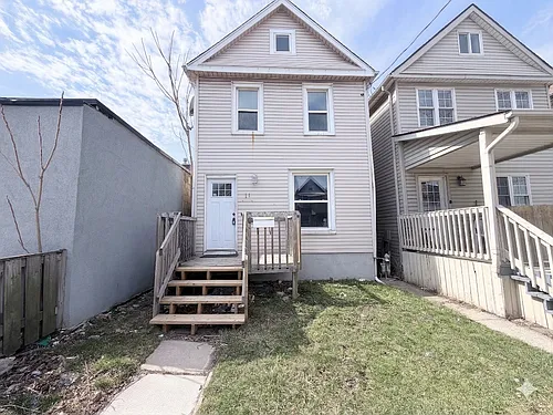 11 Lincoln St Photo 1