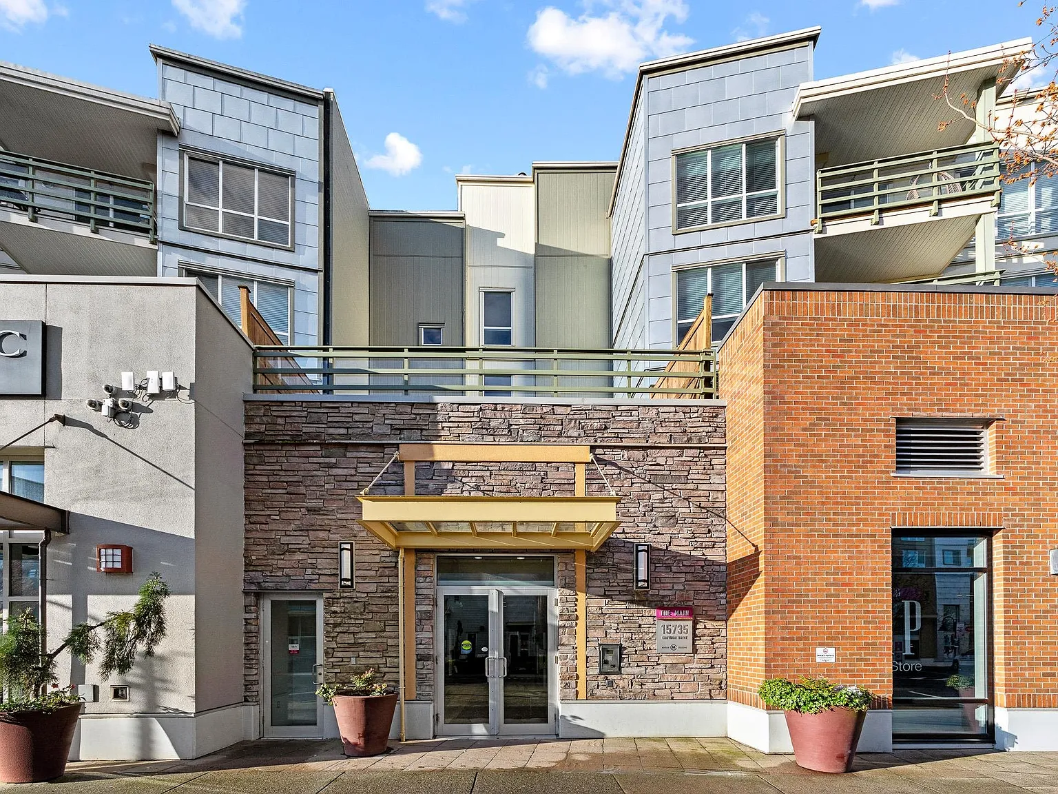 15735 Croydon Dr #219 photo 1