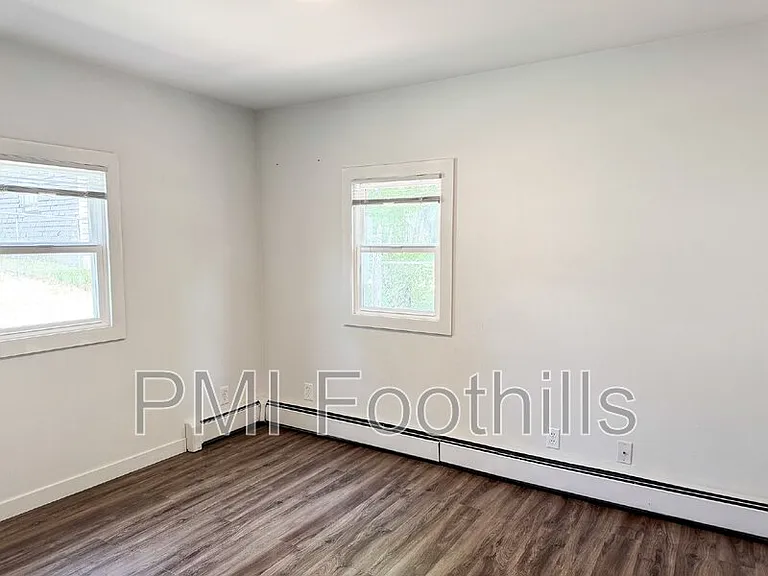 825 E Dartmouth Ave — Photo 11