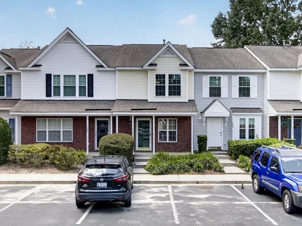 7963 Shadow Oak Dr, North Charleston, SC 29406