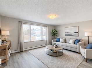 2112 104b St NW, Edmonton, AB T6J 5G8