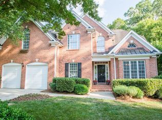 8 Waterthrush Pl, Greensboro, NC 27455