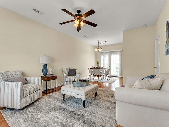 2nd image of 3721 Keri Ln NE