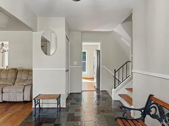 5th image of 20961 Concord St