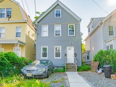 633 Thomas Blvd, East Orange, NJ, 07017