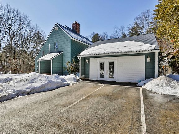 3rd image of 210 Range Road