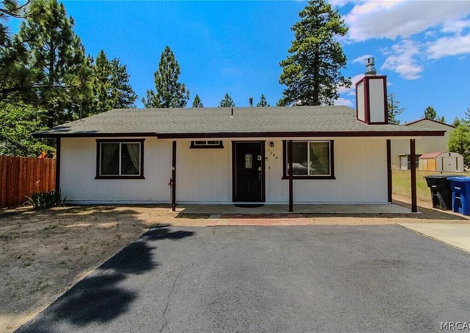 1st image of 1084 Hugo Ln
