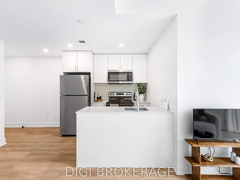 2070 Scott St #1101 — Photo 12