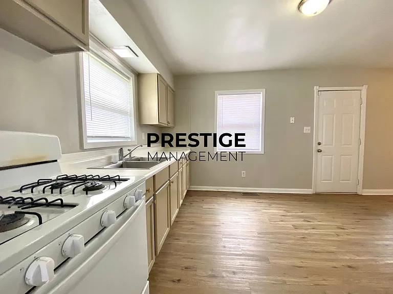 1454 Sherman St — Photo 6