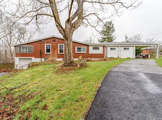 231 Henderson Rd, Buena Vista, PA 15018