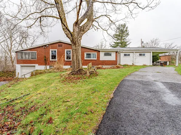 231 Henderson Rd, Buena Vista, PA 15018