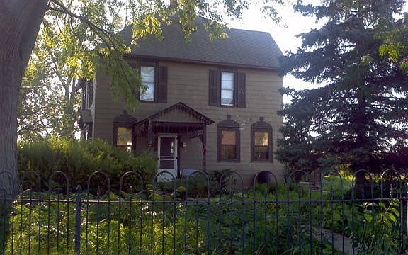 Country Living City Convenience