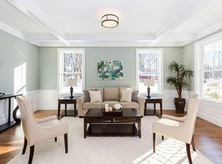 7 Willard Cir, Lexington, MA 02421