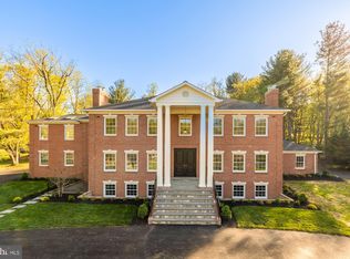 10821 Barn Wood Ln, Potomac, MD 20854