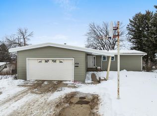 2107 11th Ave NW, Minot, ND 58703