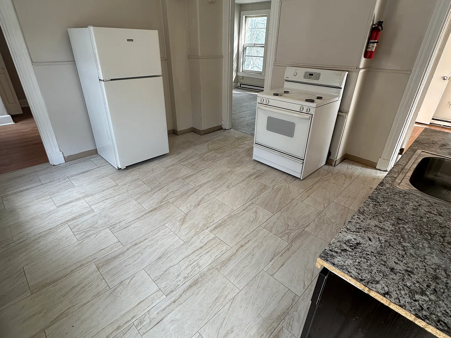 2 bed, 835 sqft, $1,249 — Photo 3