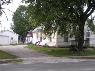 806 Macomb St, Colchester, IL 62326