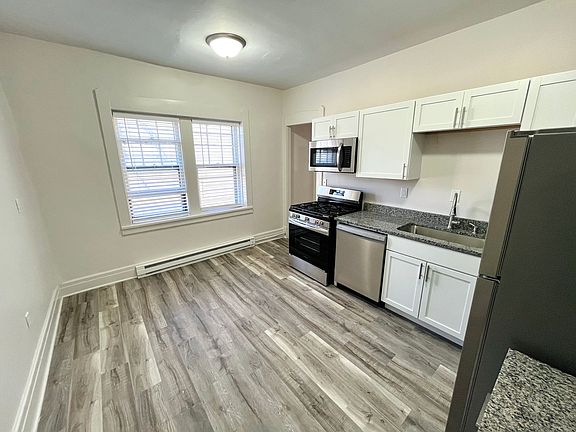 2nd image of 604 Holly Ave APT 102