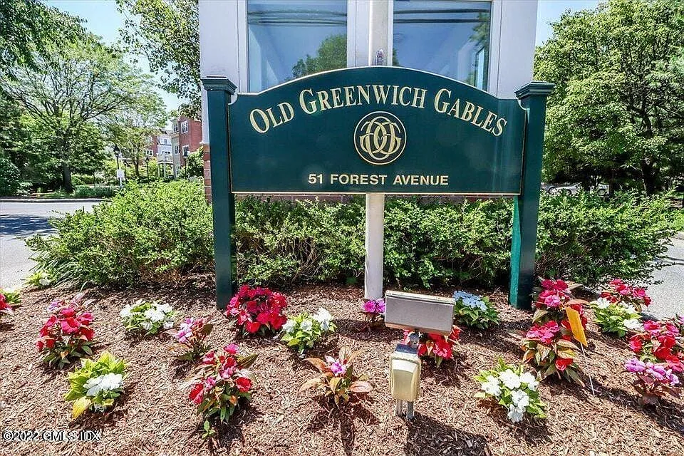 1 bed, 2.0 bath, 1123 sqft, $4,900 — Photo 1
