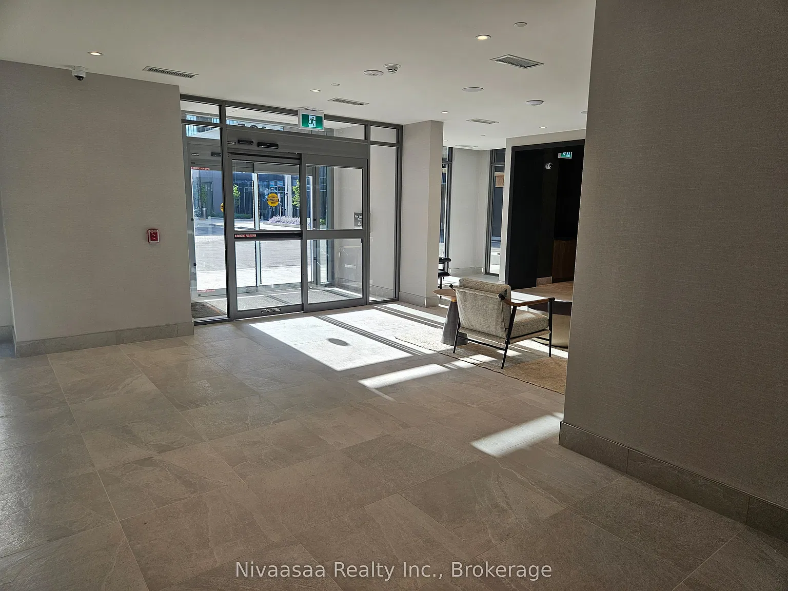 1 bed, $1,999 — Photo 3