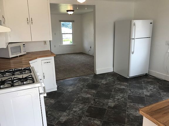 2nd image of 1414 E Crown Ave