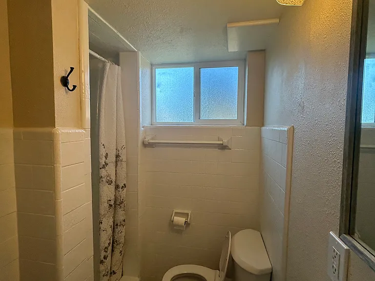 83 E Celeste Dr — Photo 10