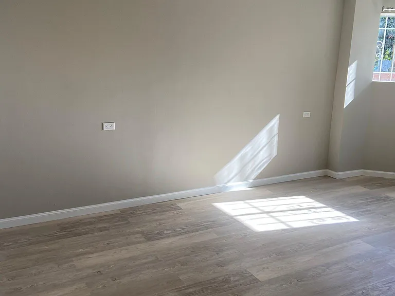 2088 Bush St — Photo 9