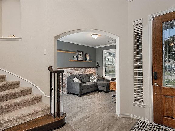 5th image of 6206 Garden Lakes Lane