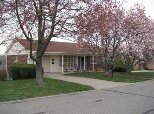 67 Robinson Rd, Highland Heights, KY 41076