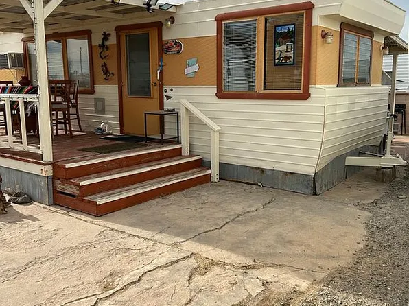 44391 Main St, Bouse, AZ 85325