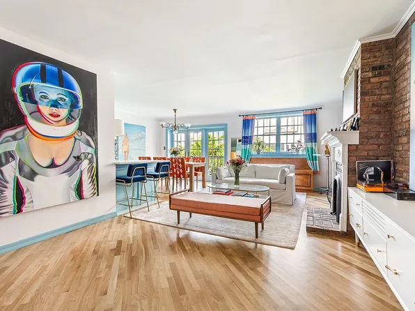 347 W 22nd St APT 9, New York, NY 10011