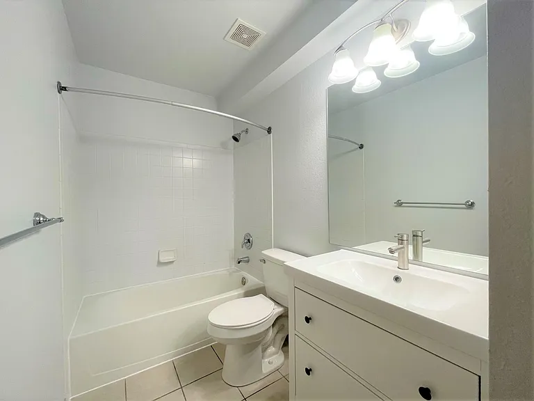 5006 Bittercreek Dr — Photo 9