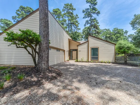 3131 Royal Crescent Dr, Humble, TX 77339