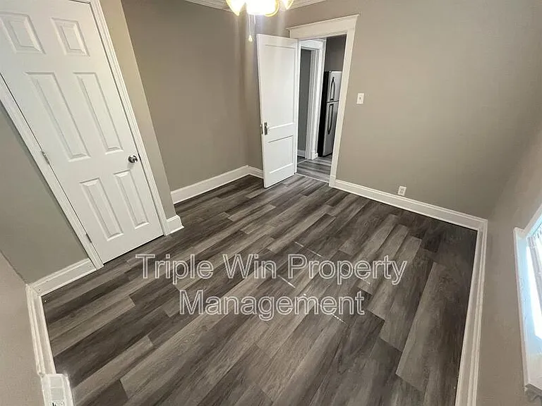 9425 Burdella Ave — Photo 18