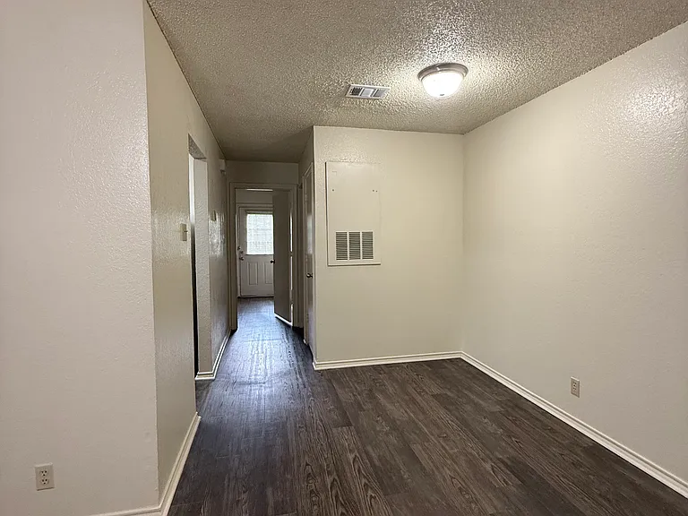 721 Avenue A #9 — Photo 5
