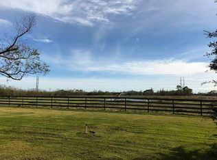 21195 Englin Rd, Winnie, TX 77665