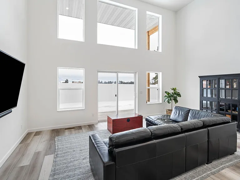 2135 Black Bird Ln — Photo 14
